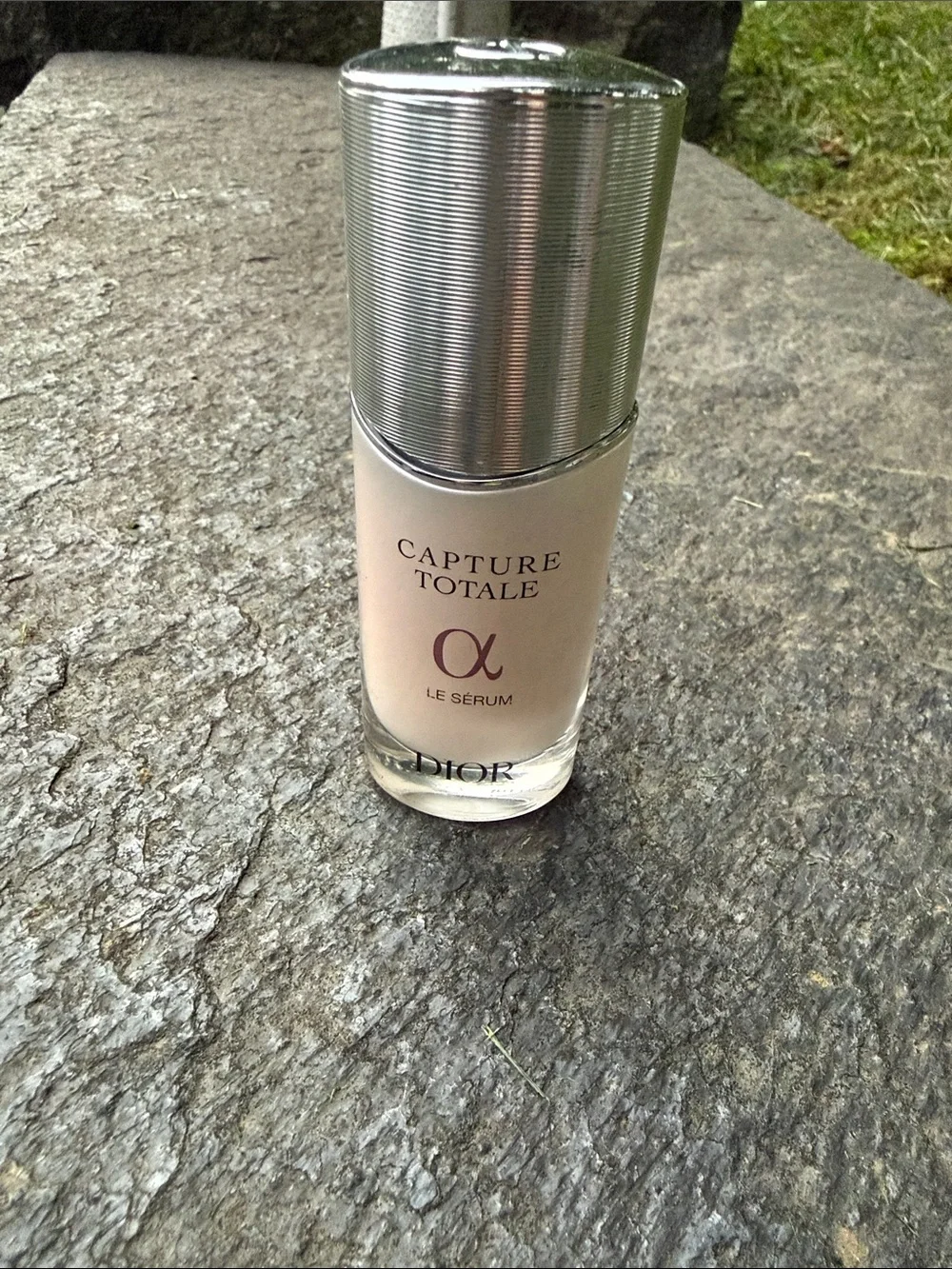 Dior Capture Totale Le Sérum - Pearlescent White & Silver